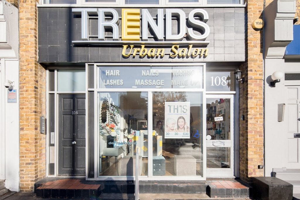 Trends Urban Salon - salon front